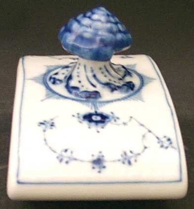 Blue Fluted Plain (No Trim) Ink Blotter