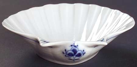 Blue Fluted Plain (No Trim) 3" Shell Shaped Nut Dish