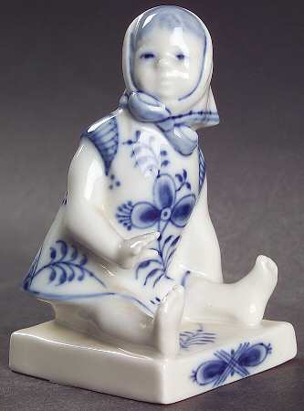 Blue Fluted Plain (No Trim) Figurine