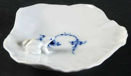 Blue Fluted Plain (No Trim) Figural Ashtray