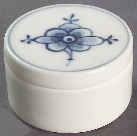 Blue Fluted Plain (No Trim) Pill Box