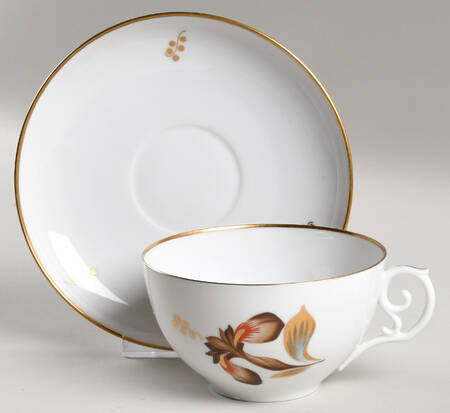 Brown Iris Oversized Cup & Saucer Set