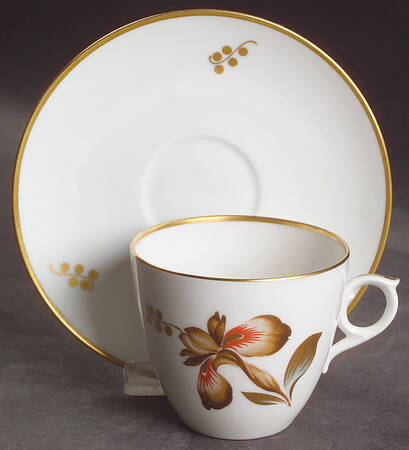 Brown Iris Flat Cup & Saucer Set