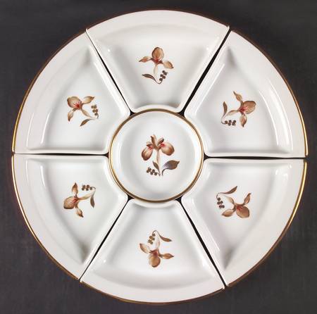 Brown Iris 7 Piece Lazy Susan (6 Side and 1 Center Section)