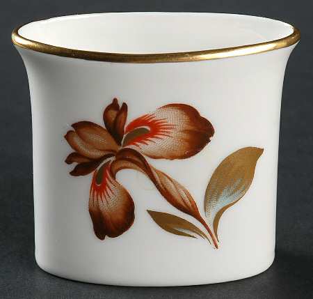 Brown Iris Cigarette Holder