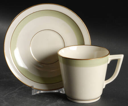 Broager Flat Cup & Saucer Set