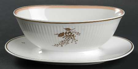 Clarissa Gravy Boat with Attached Underplate
