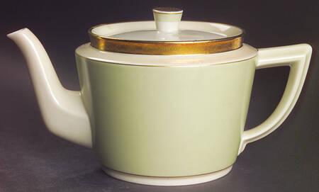 Dagmar Teapot & Lid