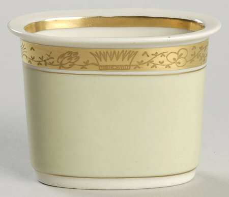 Dagmar Cigarette Holder