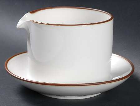 Domino Gravy Boat with Attached Underplate