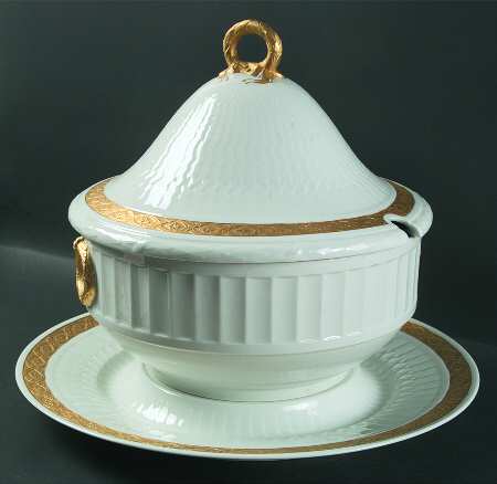 Fan Service Gold Tureen & Lid w/Underplate