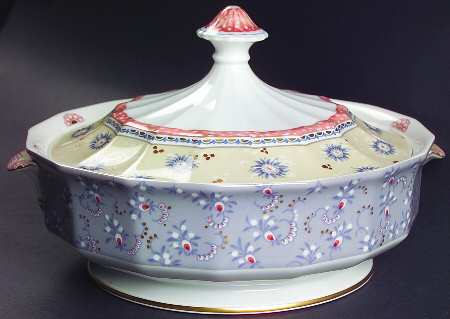 Fairy Tale Terra Cotta Round Covered Vegetable
