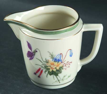 Fiesta Creamer