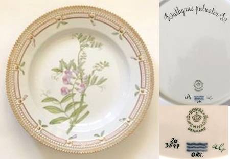 Flora Danica (1961 To Current) Dinner Plate-Lathyrus paluster L