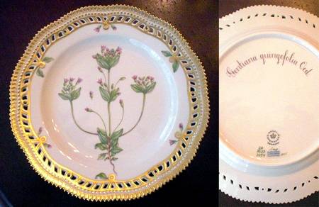 Flora Danica (1961 To Current) 9" Pierced Luncheon Plate/Fruit Std-Gentiana guing