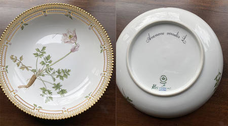 Flora Danica (1961 To Current) 10" Salad Serving Bowl-Anemane vernalis L.