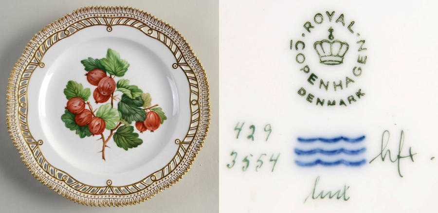 Flora Danica (1961 To Current) 9" Pierced Luncheon Plate/Fruit Stand-Red Gooseberry