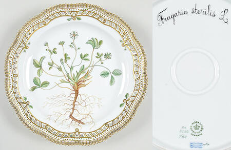 Flora Danica (1961 To Current) 10" Round Pierced Platter-Fragaria sterilis L. by Royal Copenhagen