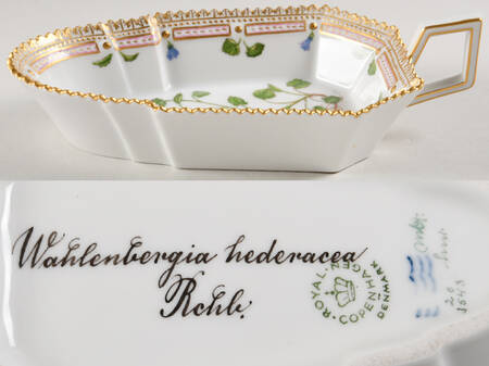Flora Danica (1961 To Current) 7" Pickle/Accent Dish-Wahlenbergia hederacea Rehb. by Royal Copenhagen