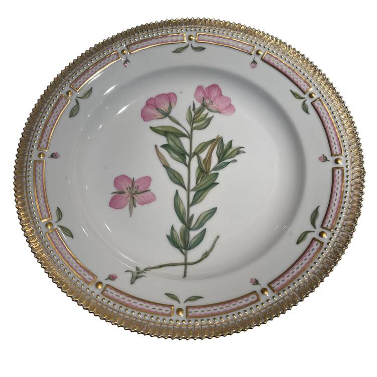Flora Danica (1961 To Current) Dinner Plate-Lathyrus paluster L