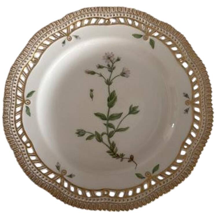 Flora Danica (1961 To Current) 10" Pierced Dinner Plate/Fruit Std-Crastium alpinum L.