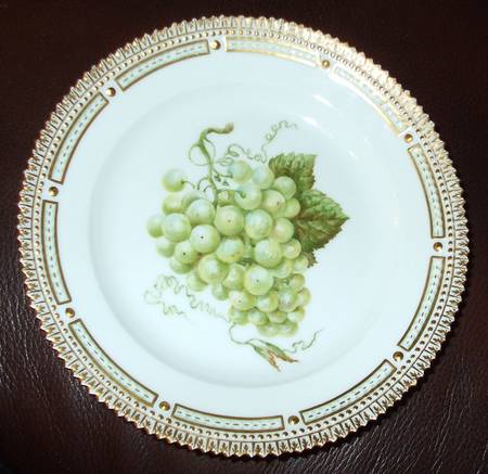 Flora Danica (1961 To Current) Salad/Fruit Plate/White Grapes