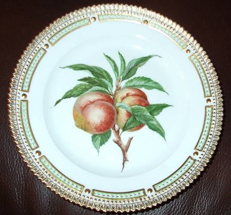 Flora Danica (1961 To Current) Salad/Fruit Plate/Peach