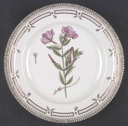 Flora Danica (1961 To Current) Dinner Plate