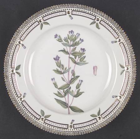 Flora Danica (1961 To Current) Dinner Plate