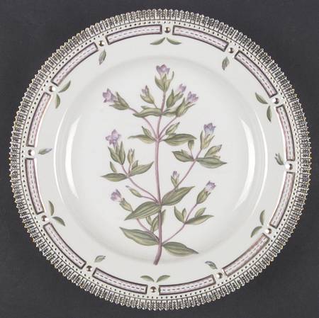 Flora Danica (1961 To Current) Dinner Plate