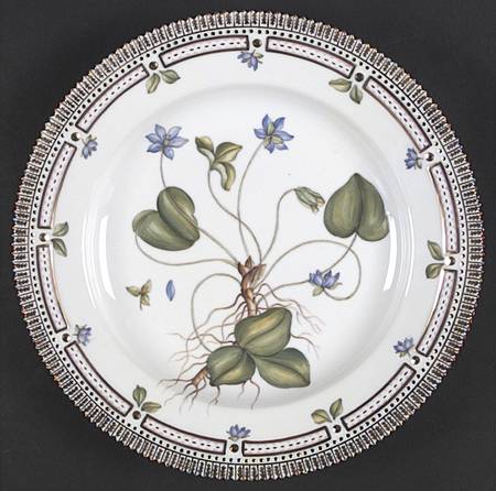 Flora Danica (1961 To Current) Dinner Plate