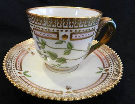 Flora Danica (1961 To Current) Flat Demitasse Cup & Saucer-Veronica praecox All.