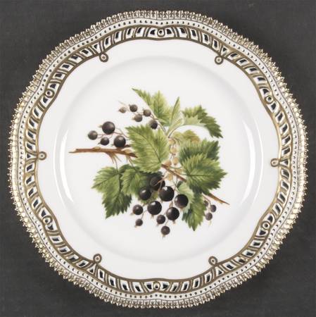 Flora Danica (1961 To Current) Fruit Service Luncheon Plate