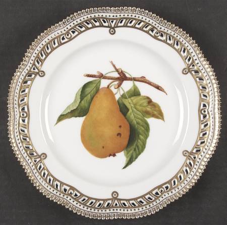 Flora Danica (1961 To Current) Fruit Service Luncheon Plate