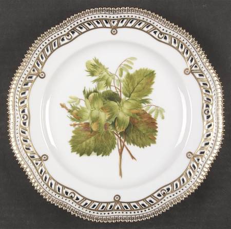 Flora Danica (1961 To Current) Fruit Service Luncheon Plate