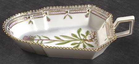 Flora Danica (1961 To Current) 6" Pickle/Accent Dish