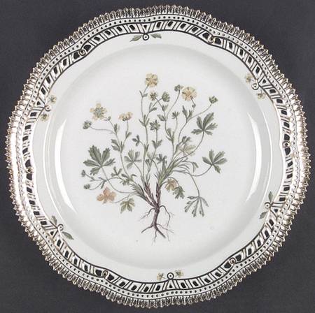 Flora Danica (1961 To Current) 10" Round Pierced Platter