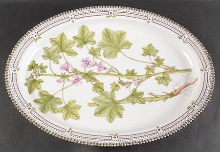 Flora Danica (1961 To Current) 20" Oval Serving Platter