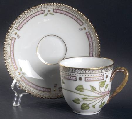 Flora Danica (1961 To Current) Flat Cup & Saucer Set-Parnassia kotzebuei Cham et