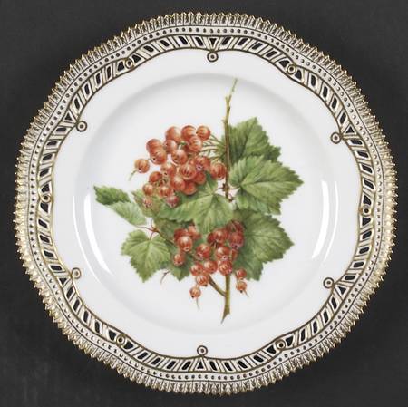 Flora Danica (1961 To Current) Fruit Service Plate