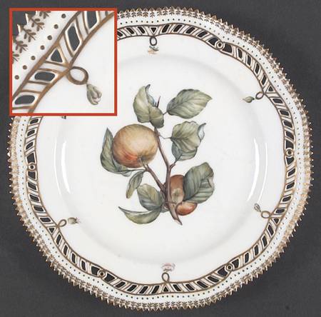 Flora Danica (1961 To Current) Fruit Service Plate
