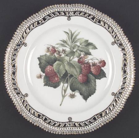 Flora Danica (1961 To Current) Fruit Service Plate