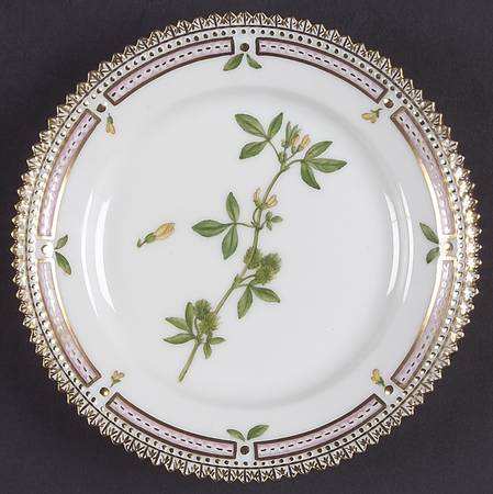 Flora Danica (1961 To Current) Bread & Butter Plate-Medicago polymorpha L var m