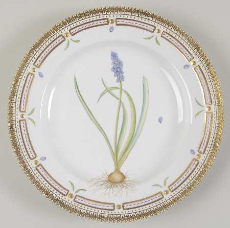 Flora Danica (1961 To Current) Dinner Plate-Muscari botryoides Dc