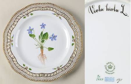 Flora Danica (1961 To Current) 9" Pierced Luncheon Plate/Fruit Std-Viola hirla L.