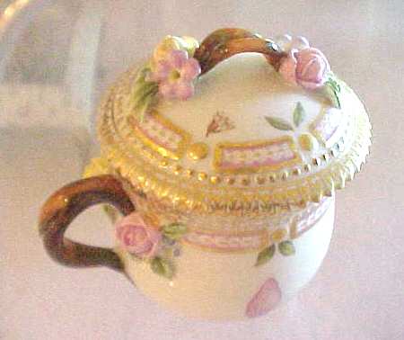 Flora Danica (1961 To Current) Round Custard Cup & Lid-Oxycoccus palustris Rupr