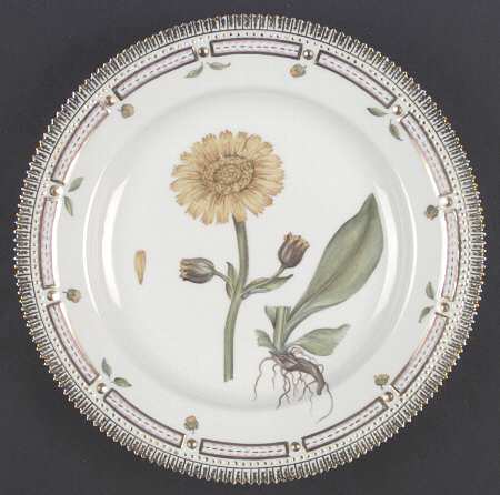 Flora Danica (1961 To Current) Dinner Plate