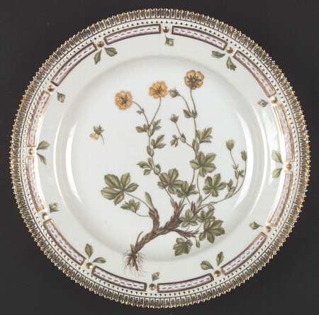 Flora Danica (1961 To Current) Dinner Plate