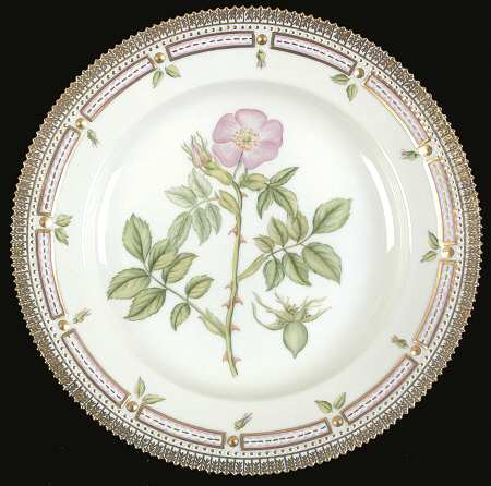 Flora Danica (1961 To Current) Dinner Plate-Rosa canina L