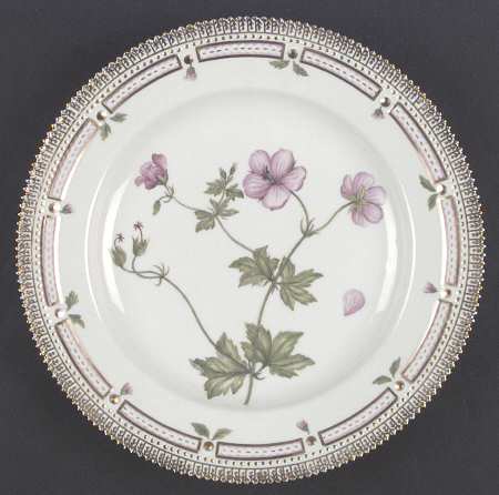 Flora Danica (1961 To Current) Dinner Plate